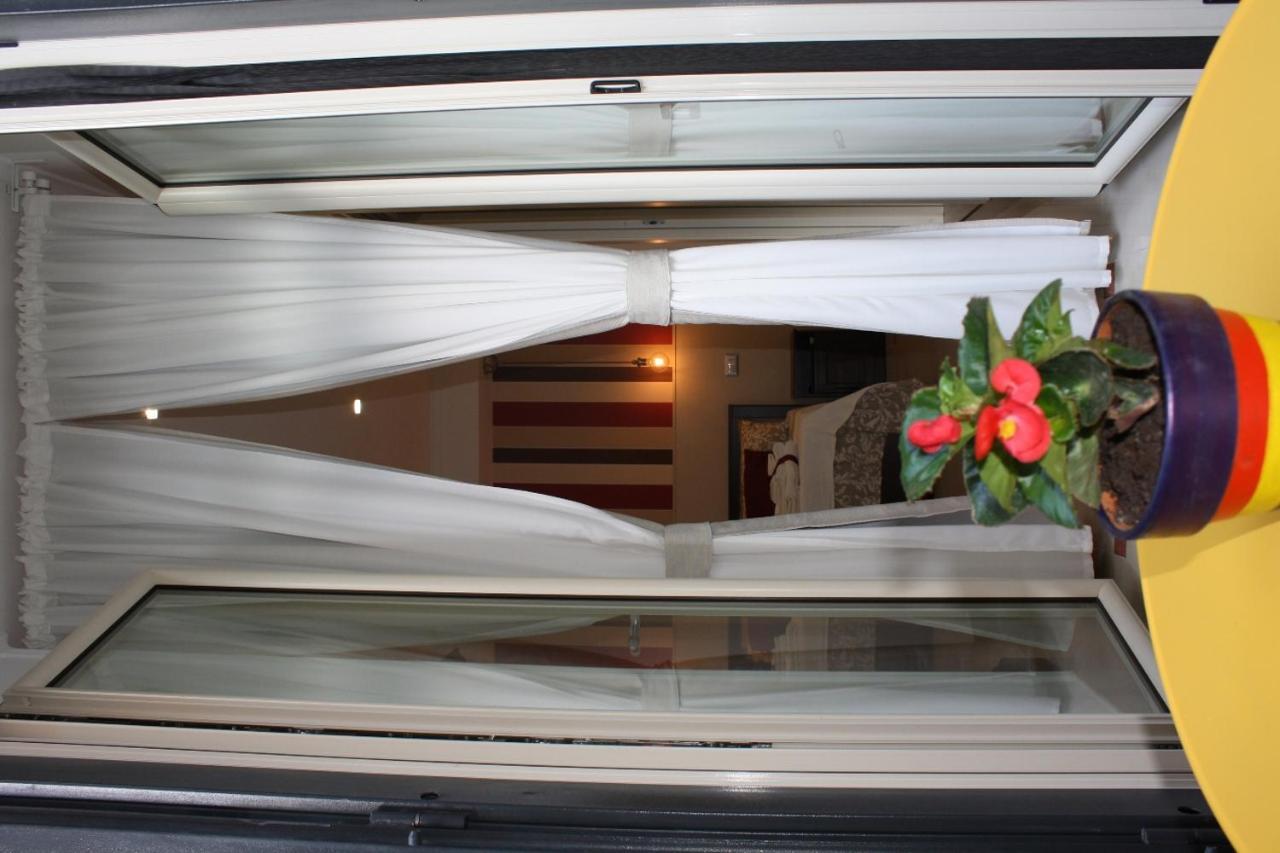 Bed and Breakfast Le Stanze di Eli e Giò Castellammare di Stabia Exterior foto
